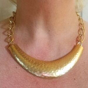 Vtg KJL Kenneth Jay Lane Gold Hammered Necklace